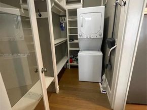 124 Mendoza Ave 2A, Coral Gables FL 33134