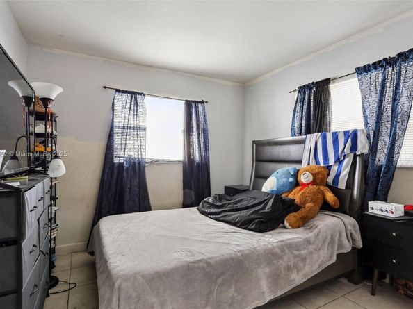 231 SW 8th Ct, Pompano Beach FL 33060