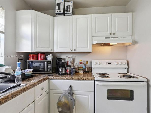 231 SW 8th Ct, Pompano Beach FL 33060