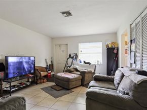 231 SW 8th Ct, Pompano Beach FL 33060