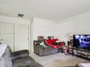 231 SW 8th Ct, Pompano Beach FL 33060