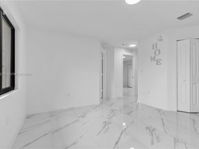 152 NW 18 St, Homestead FL 33030