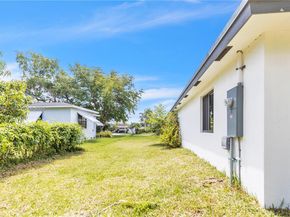 152 NW 18 St, Homestead FL 33030