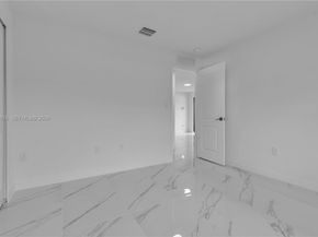 152 NW 18 St, Homestead FL 33030