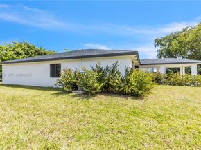 152 NW 18 St, Homestead FL 33030