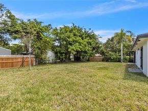 152 NW 18 St, Homestead FL 33030