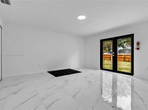 152 NW 18 St, Homestead FL 33030