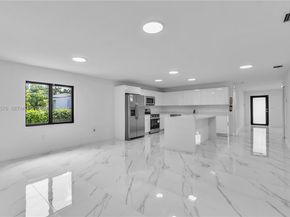 152 NW 18 St, Homestead FL 33030