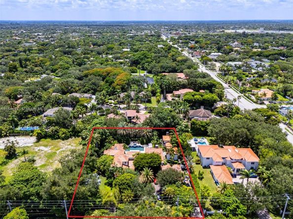 7320 SW 79th Ct, Miami FL 33143