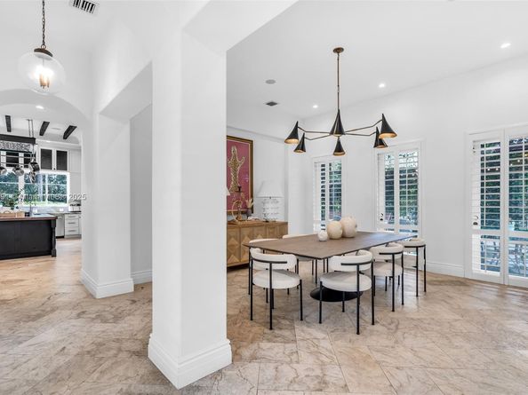 7320 SW 79th Ct, Miami FL 33143