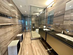 92 SW 3rd St PH5213, Miami FL 33130