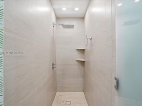 4354 Alton Rd, Miami Beach FL 33140