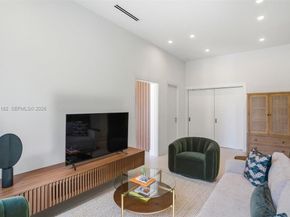 4354 Alton Rd, Miami Beach FL 33140