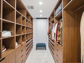 4354 Alton Rd, Miami Beach FL 33140