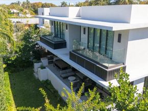 4354 Alton Rd, Miami Beach FL 33140