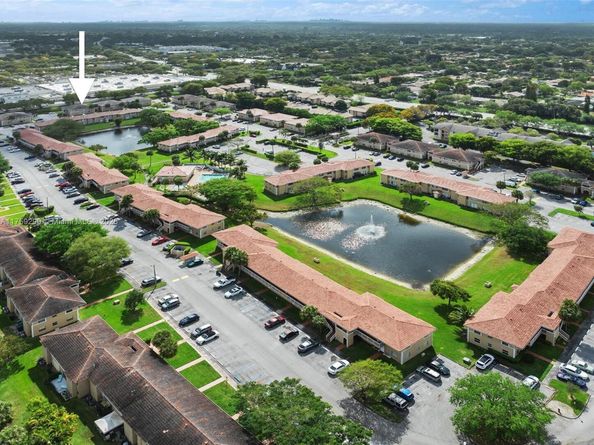 835 Twin Lakes Dr 30C, Coral Springs FL 33071
