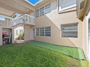 835 Twin Lakes Dr 30C, Coral Springs FL 33071