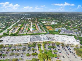 835 Twin Lakes Dr 30C, Coral Springs FL 33071
