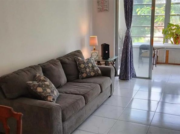 3001 NW 48th Ave 333, Lauderdale Lakes FL 33313