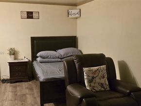 1481 SW 7th Ter, Deerfield Beach FL 33441