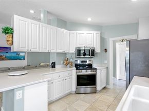 8199 Saint Johns Ct, Wellington FL 33414