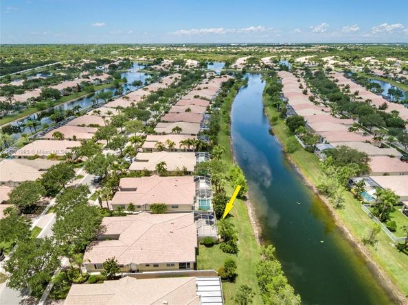 8199 Saint Johns Ct, Wellington FL 33414