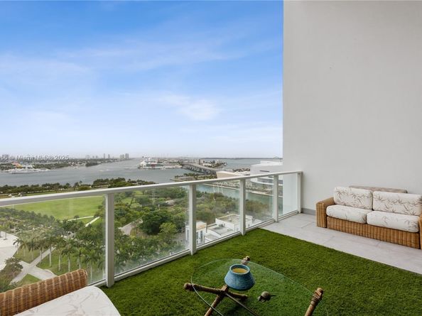 1040 Biscayne Blvd 1602, Miami FL 33132