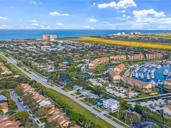 2628 Marcinski Rd, Jupiter FL 33477