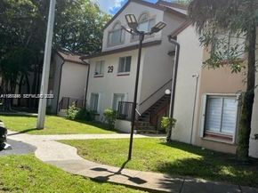 14020 SW 90th Ter 14020, Miami FL 33186