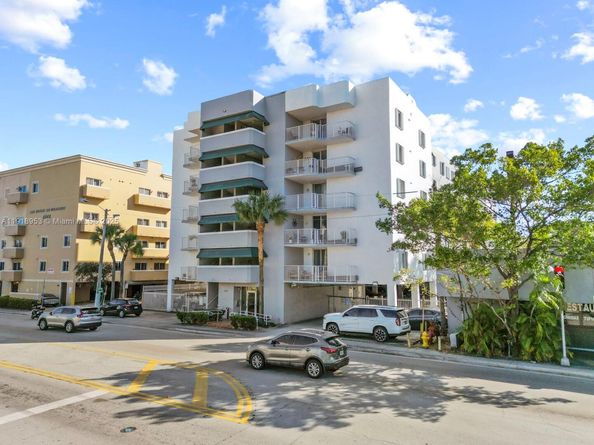 4854 NW 7th St 206, Miami FL 33126