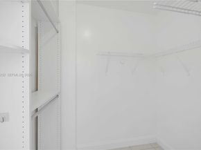 462 Golden Isles Dr 210, Hallandale Beach FL 33009