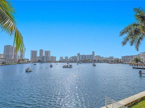 462 Golden Isles Dr 210, Hallandale Beach FL 33009