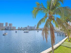 462 Golden Isles Dr 210, Hallandale Beach FL 33009