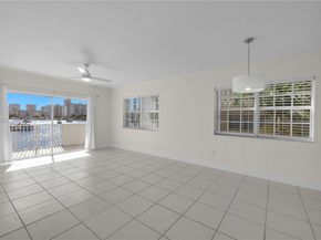 462 Golden Isles Dr 210, Hallandale Beach FL 33009
