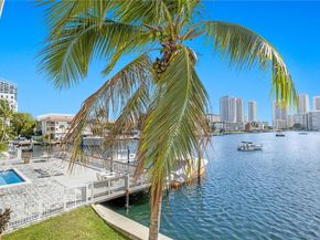 462 Golden Isles Dr 210, Hallandale Beach FL 33009