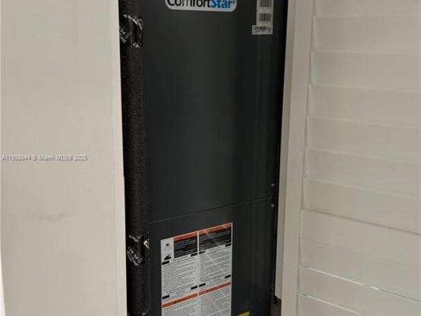 2462 Johnson St, Hollywood FL 33020