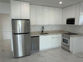 2462 Johnson St, Hollywood FL 33020