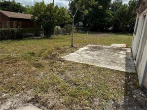 2462 Johnson St, Hollywood FL 33020