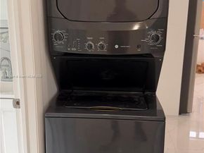 2462 Johnson St, Hollywood FL 33020