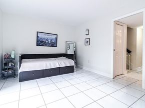 6926 NW 166th Ter 1302, Miami Lakes FL 33014