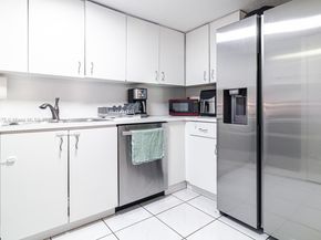 6926 NW 166th Ter 1302, Miami Lakes FL 33014