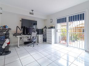 6926 NW 166th Ter 1302, Miami Lakes FL 33014