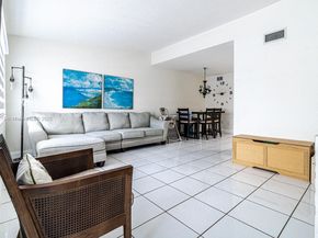 6926 NW 166th Ter 1302, Miami Lakes FL 33014