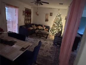 1121 NW 56th St, Miami FL 33127