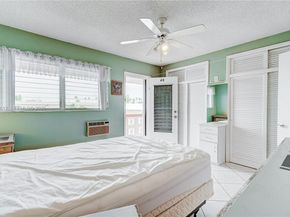 800 SW 10th Ter 20T, Hallandale Beach FL 33009