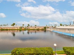 800 SW 10th Ter 20T, Hallandale Beach FL 33009