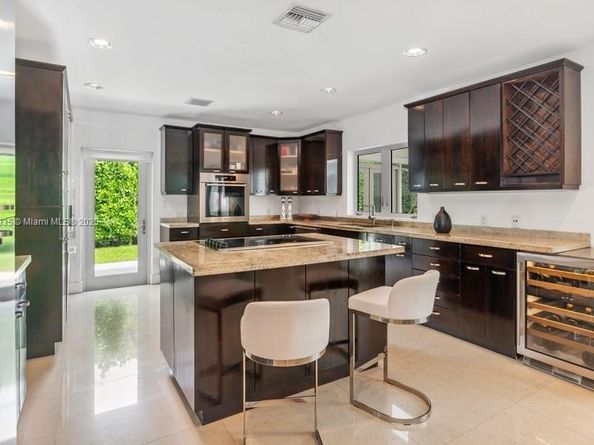 8215 SW 63rd Pl, Miami FL 33143