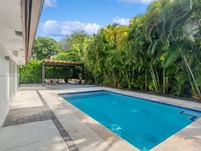 8215 SW 63rd Pl, Miami FL 33143