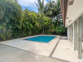8215 SW 63rd Pl, Miami FL 33143