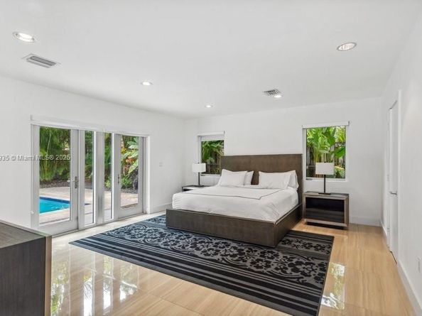 8215 SW 63rd Pl, Miami FL 33143